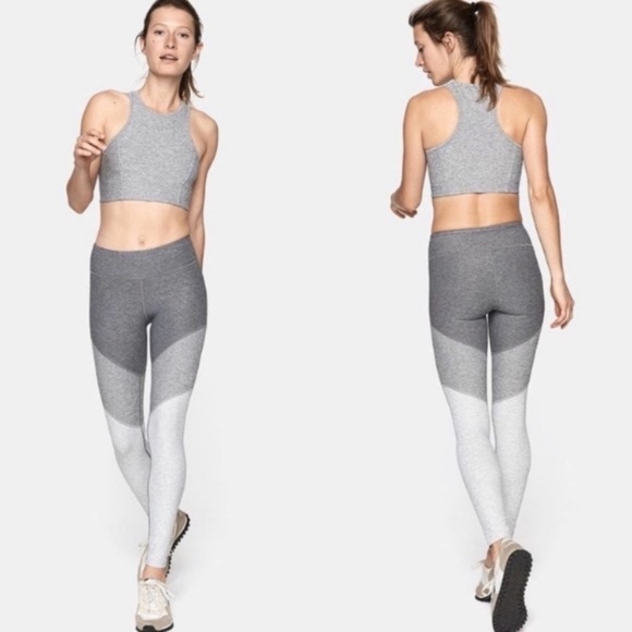 Outdoor Voices 3/4 Tri-tone Color Leggings in White with Gray - Picture 2 of 8